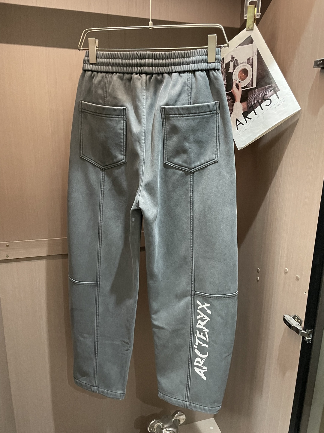 🌾始祖鸟 2025秋冬最新系列男士加厚休闲裤！内里加绒，非常保暖，北方的宝子们赶紧备上！采用客供弹力柔棉