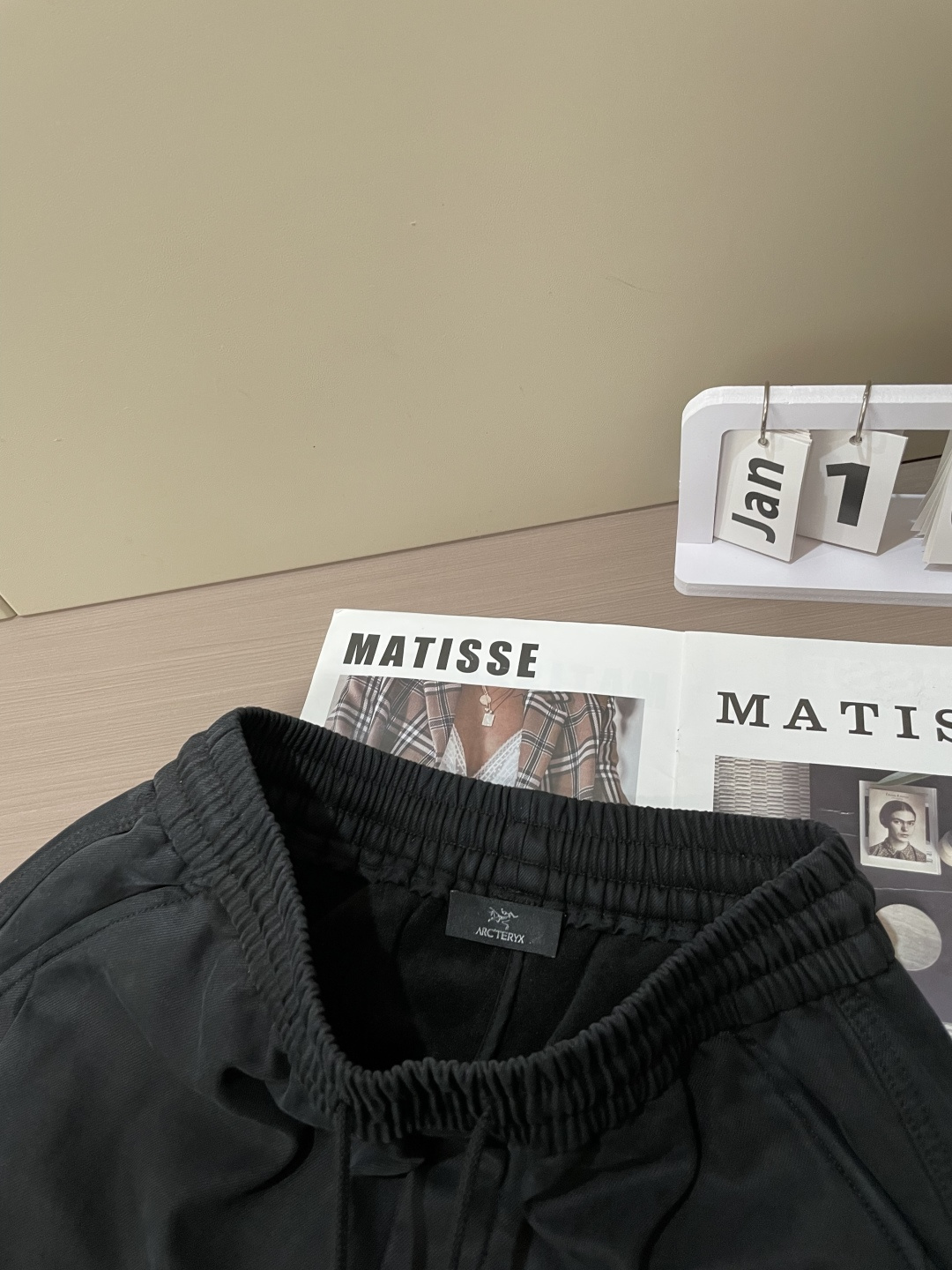 🌾始祖鸟 2025秋冬最新系列男士加厚休闲裤！内里加绒，非常保暖，北方的宝子们赶紧备上！采用客供弹力柔棉