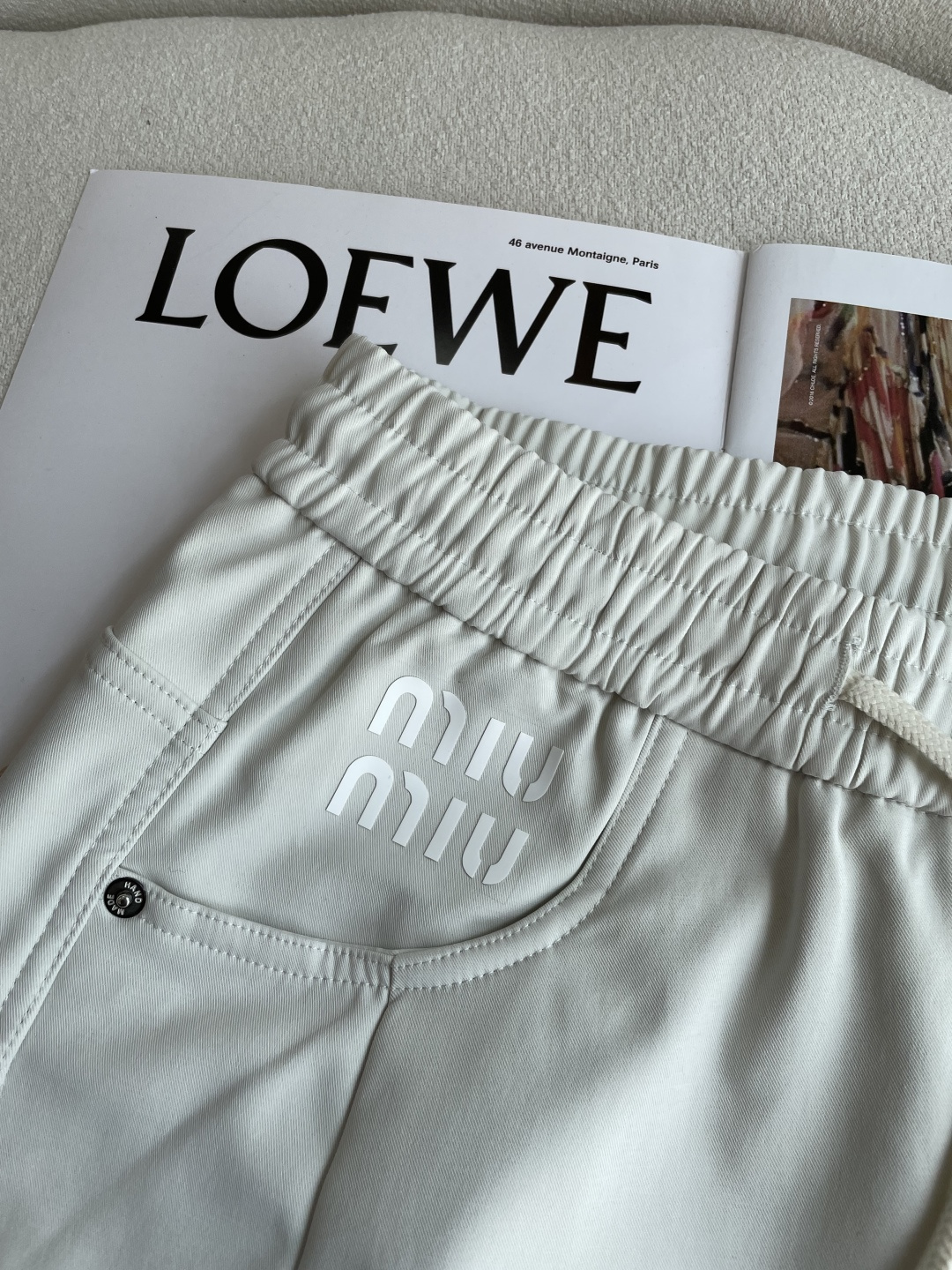 🌾 miumiu 2025秋冬最新系列男士加厚休闲裤！内里加绒，非常保暖，北方的宝子们赶紧备上！采用客供