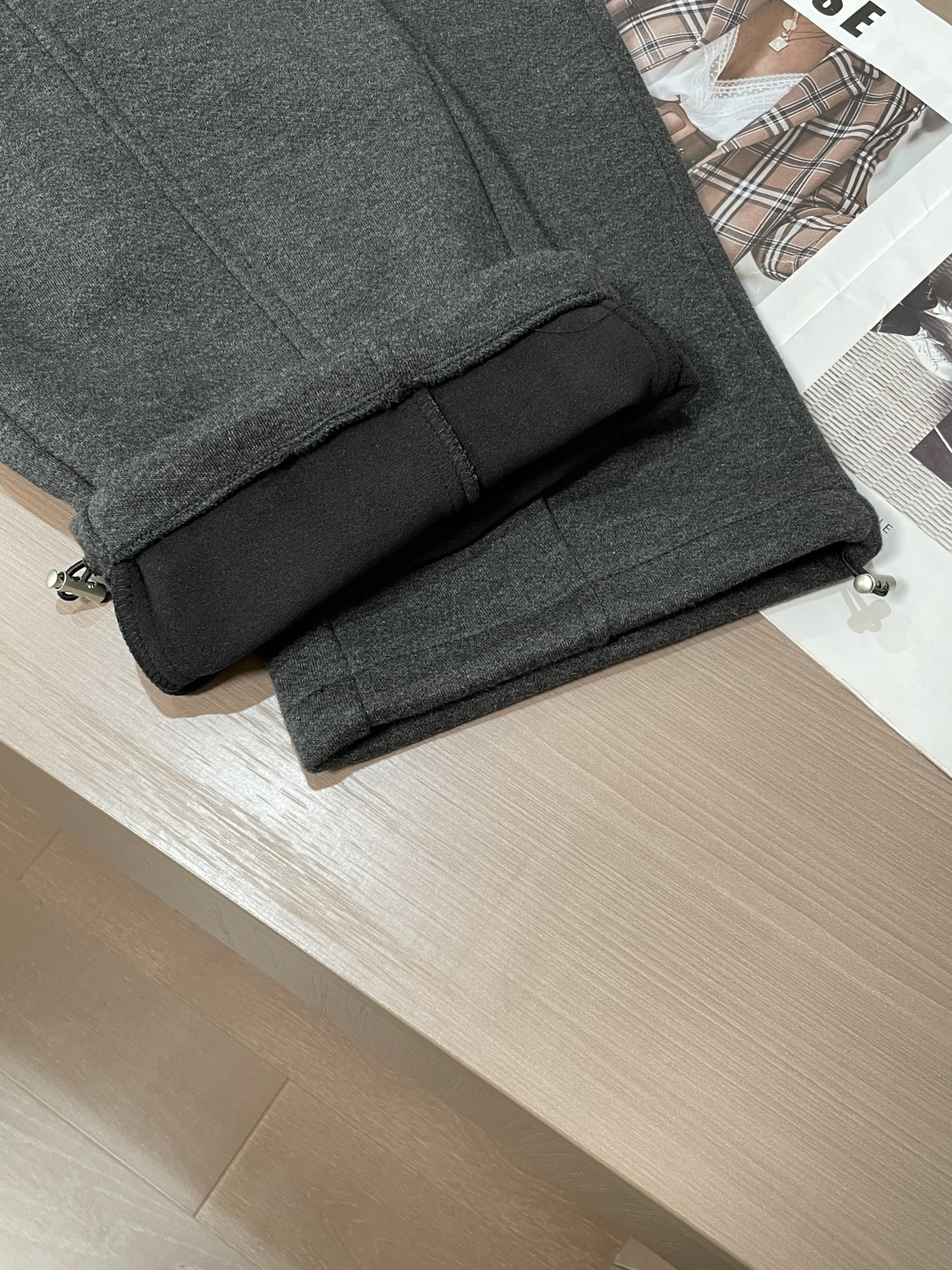 🌾 圣罗兰 2025秋冬最新系列男士加厚休闲裤！内里加绒，非常保暖，北方的宝子们赶紧备上！采用客供弹力柔