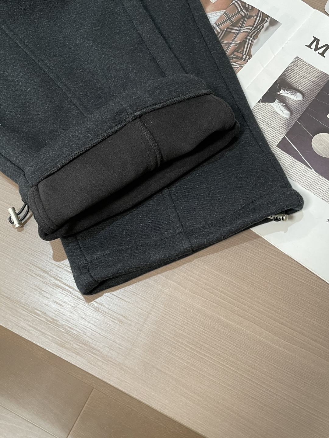 🌾 圣罗兰 2025秋冬最新系列男士加厚休闲裤！内里加绒，非常保暖，北方的宝子们赶紧备上！采用客供弹力柔