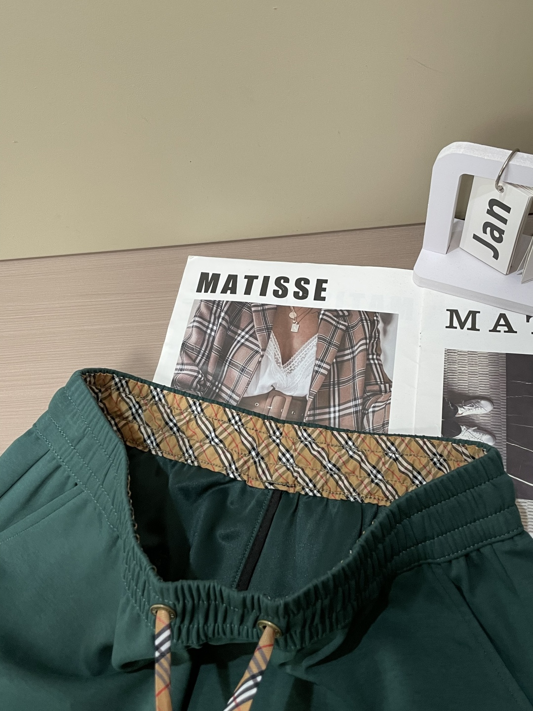 .BUR 2026春夏新款铜氨丝莫代尔空气层休闲卫裤，裤身上刺绣标志性品牌标识，客供定制品牌刻印五金配件