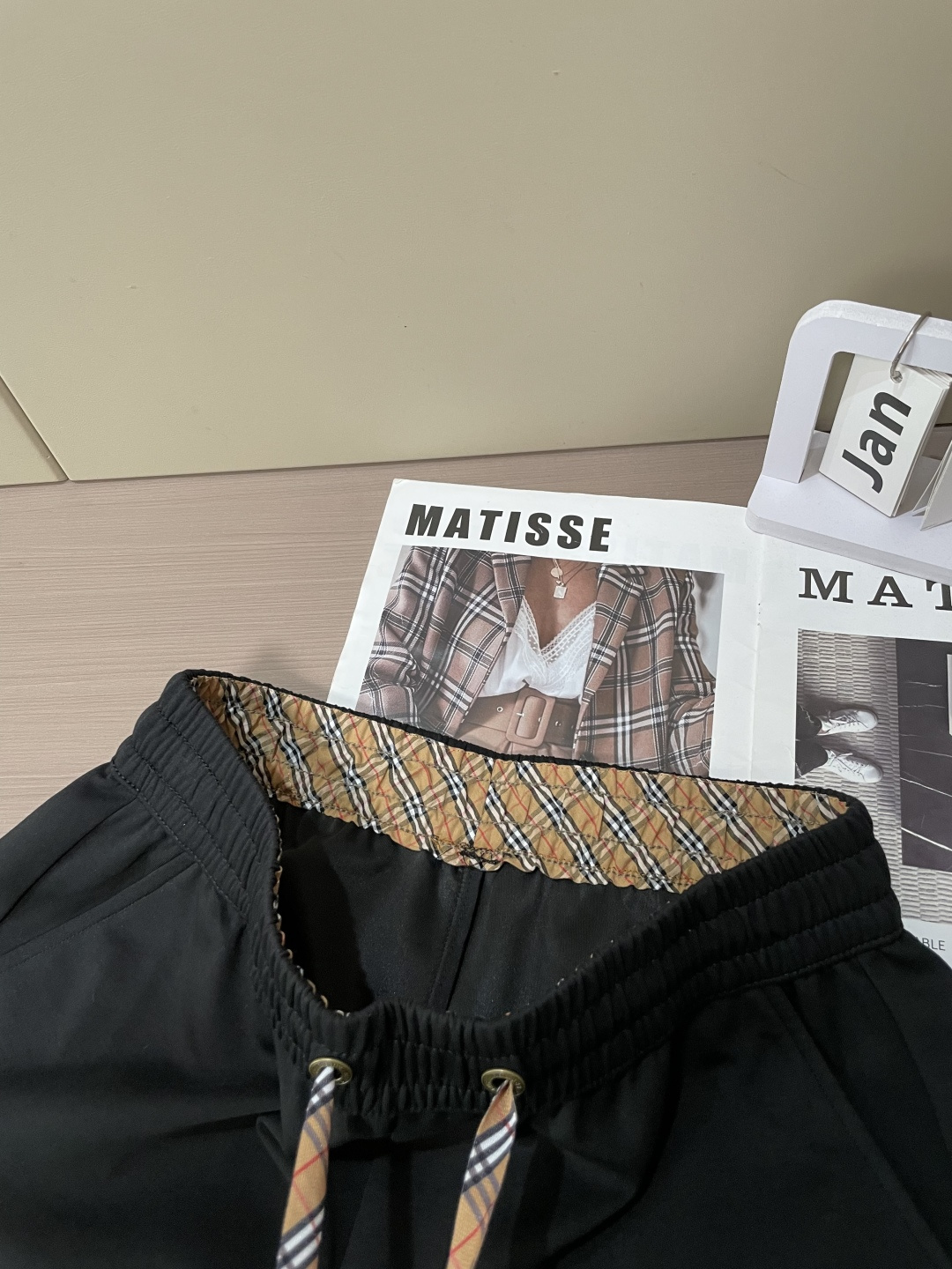 .BUR 2026春夏新款铜氨丝莫代尔空气层休闲卫裤，裤身上刺绣标志性品牌标识，客供定制品牌刻印五金配件