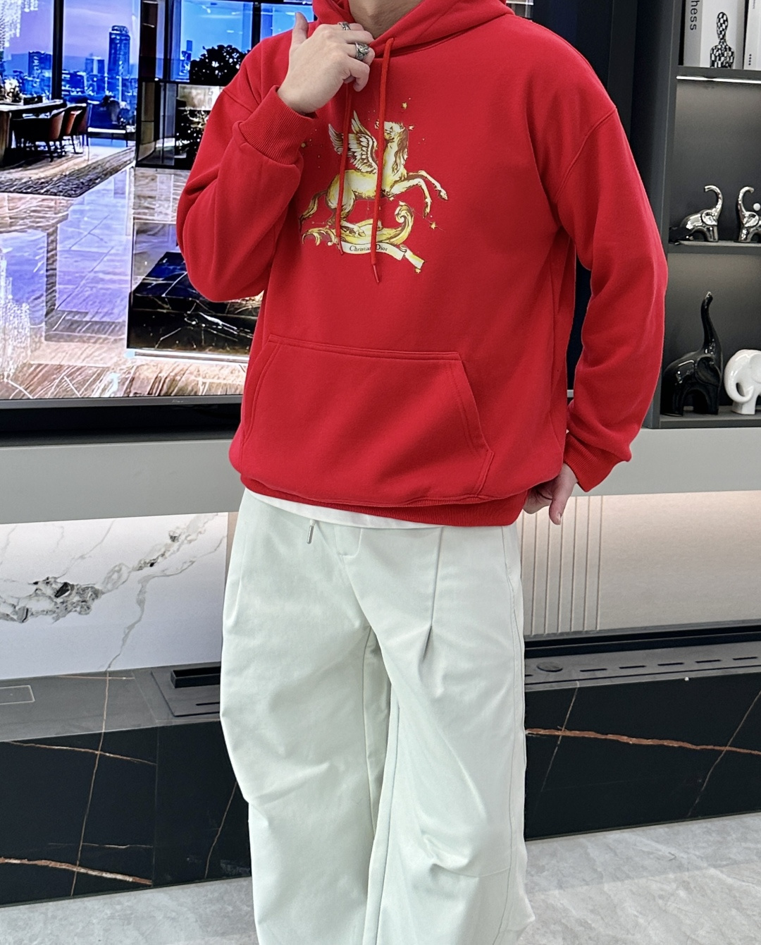 🌾 Dior /2025秋冬新品 马年限定/本命年宝宝快入定制顶级卫衣棉，面料特别有质感，冬季必备单品，