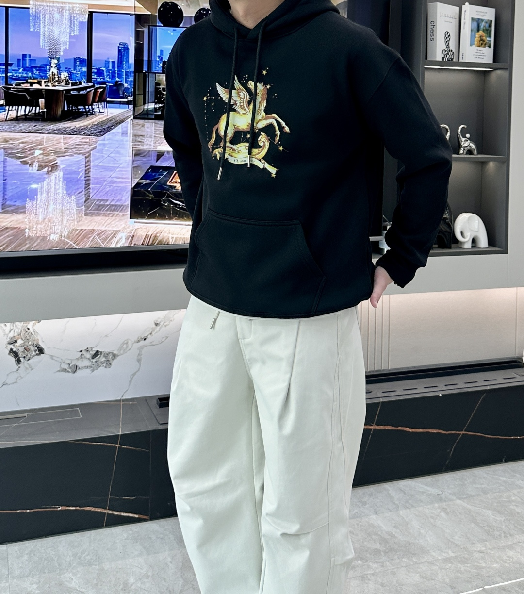 🌾 Dior /2025秋冬新品 马年限定/本命年宝宝快入定制顶级卫衣棉，面料特别有质感，冬季必备单品，