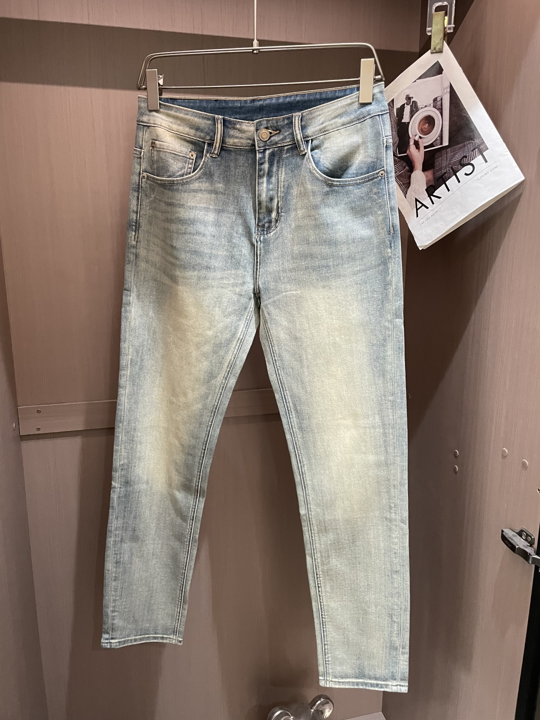 🌾杰尼亚专柜最新同款牛仔裤 面料版型做工绝绝子好穿不挑身材在搭配上没有太多的限制 随意简洁的衬托其他单品