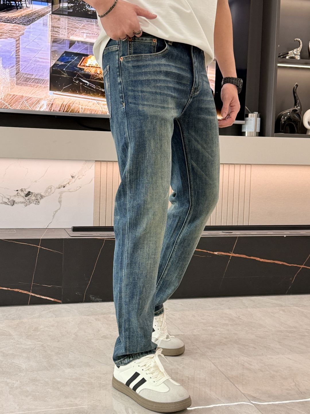 🌾拉夫劳伦专柜最新同款牛仔裤 面料版型做工绝绝子好穿不挑身材在搭配上没有太多的限制 随意简洁的衬托其他单