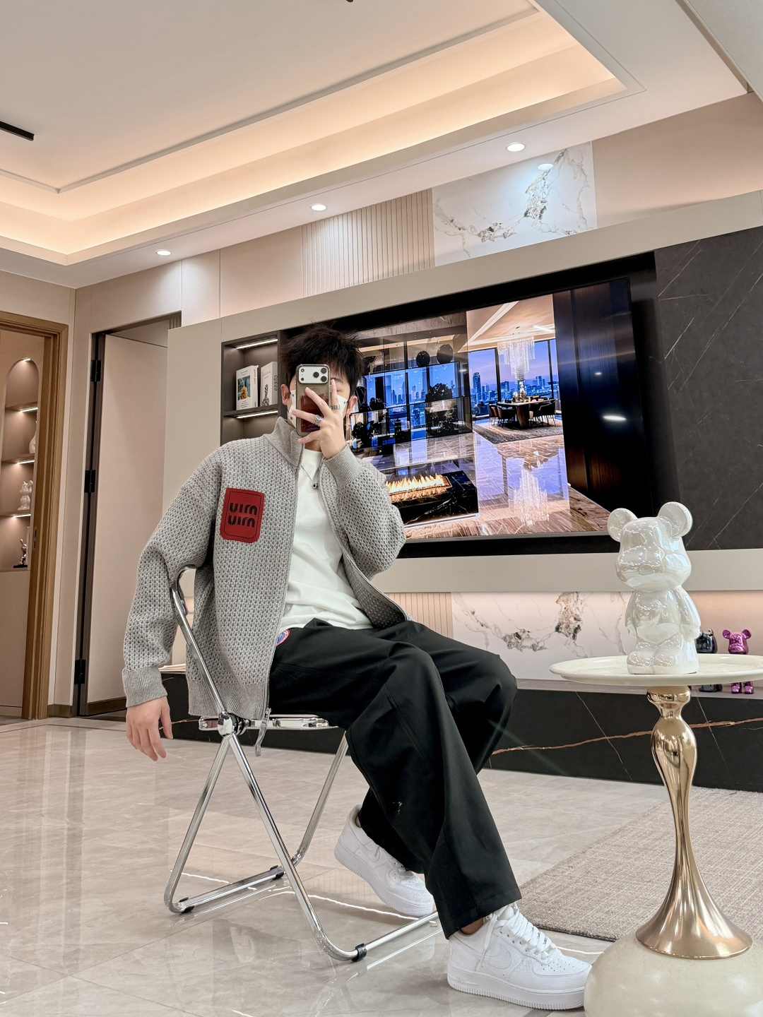 🌾 miumiu 新款开衫针织毛衣！经典永不过时！外观简洁干净，秋日可以单穿，深冬最为内搭！定制进口高支