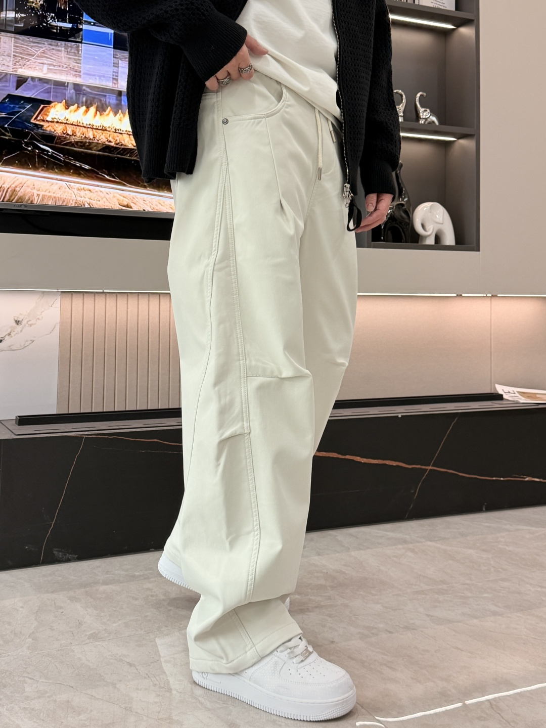 🌾 大鹅 2025秋冬最新系列男士加厚休闲裤！内里加绒，非常保暖，北方的宝子们赶紧备上！采用客供弹力柔棉