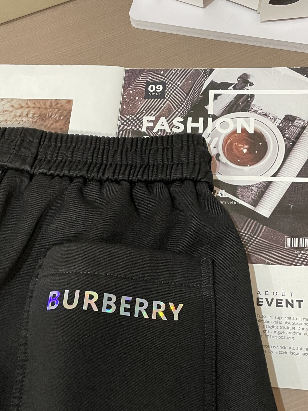 🌾 BUR 2025秋冬最新系列男士加厚休闲裤！内里加绒，非常保暖，北方的宝子们赶紧备上！采用客供弹力柔