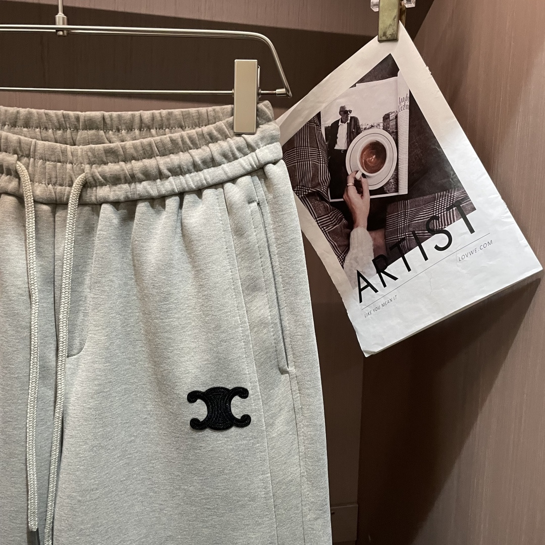 🌾 Celine 2025秋冬最新系列男士加厚休闲裤！内里加绒，非常保暖，北方的宝子们赶紧备上！采用客供