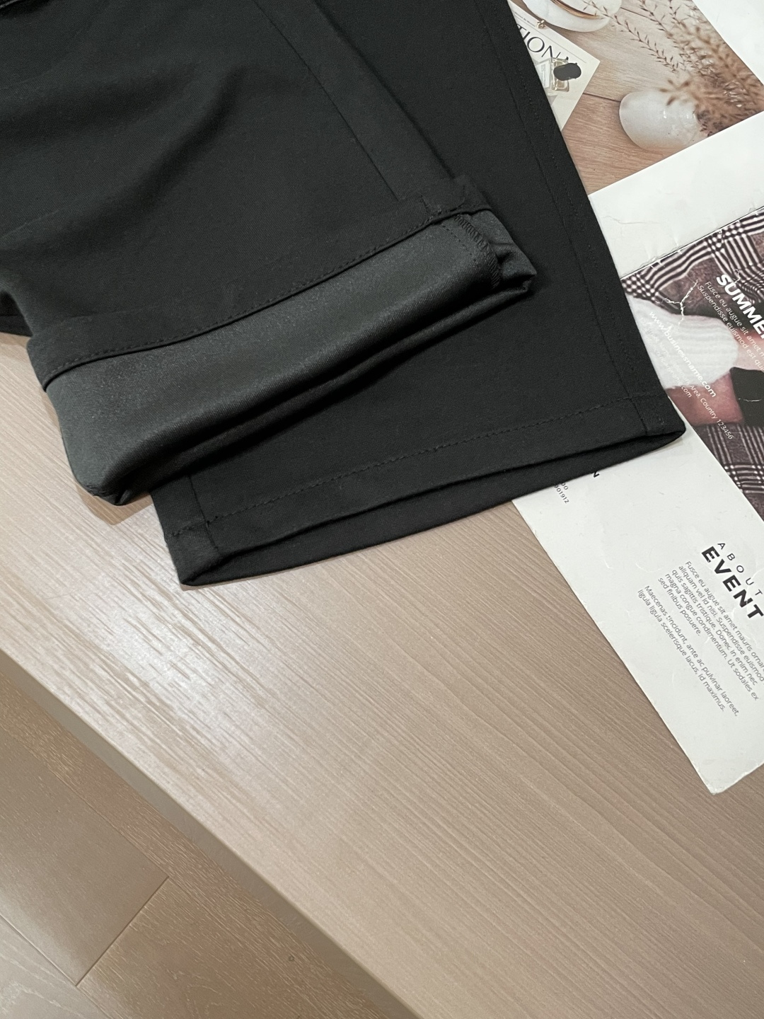 Dior 2026最新系列男士休闲裤！采用客供弹力柔棉材质，柔软细腻，手感绝佳！品牌格调一览无余！极简主