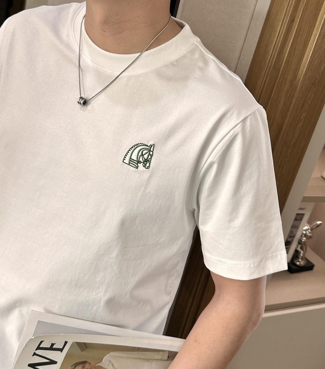 2026ss 夏季新款 H家男士 圆领T恤短袖胸前H家最新图案 采用新工艺 高周波工艺！以经典H家丝线勾