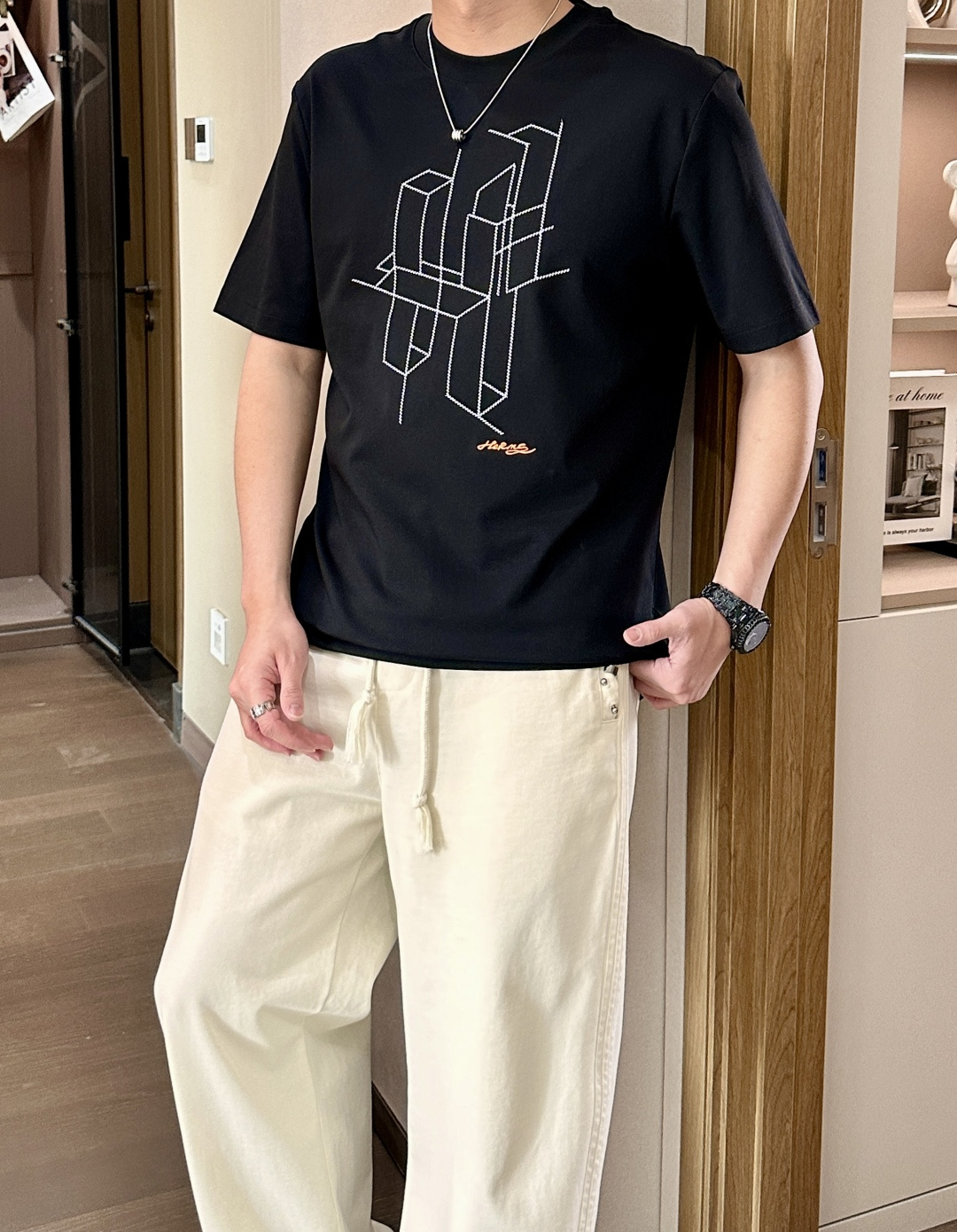 2026ss 夏季新款 H家男士 圆领棉质短袖T恤线条勾勒的优雅，真正的奢侈，是把匠心穿在身上。这件T恤