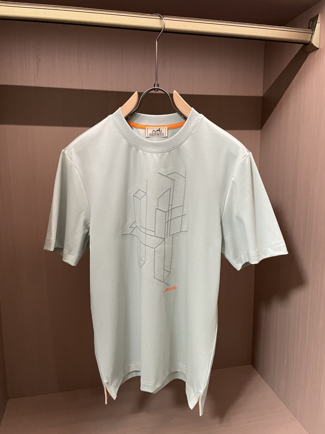 2026ss 夏季新款 H家男士 圆领棉质短袖T恤线条勾勒的优雅，真正的奢侈，是把匠心穿在身上。这件T恤