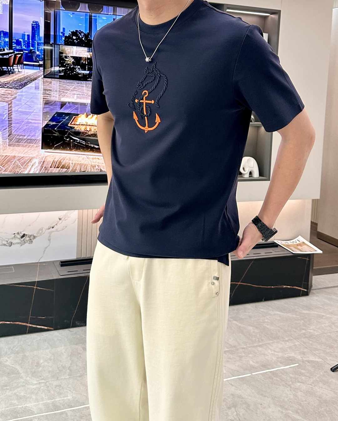 2026春夏新款Herm*s骏马头T恤，把马术精神的优雅织进日常，定制60支双股丝光棉，自带绸缎般光泽，