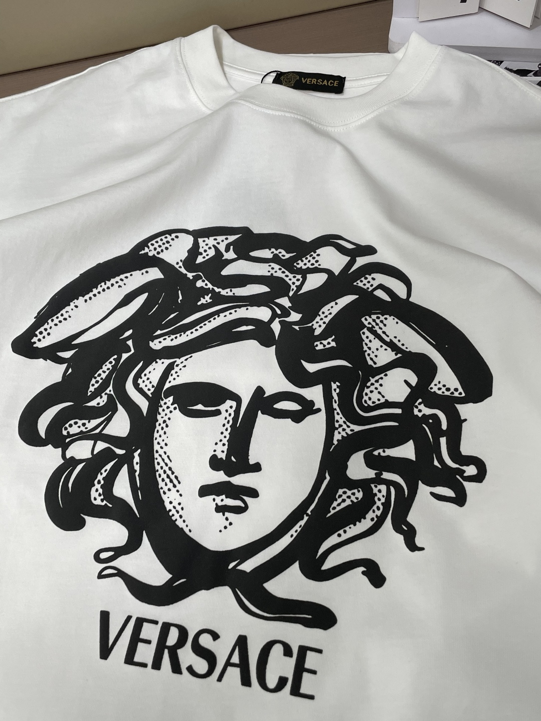 范思 哲 官网同款 官网同款 官网同款⚠️重磅推荐！2026ss夏装新品 专柜在售 最新系列图案logo