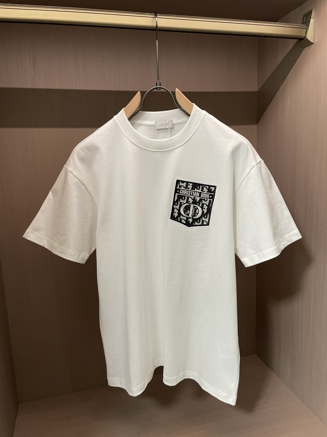 D奥 官网同款 官网同款 官网同款⚠️重磅推荐！2026ss夏装新品 专柜在售 最新系列图案logo短袖