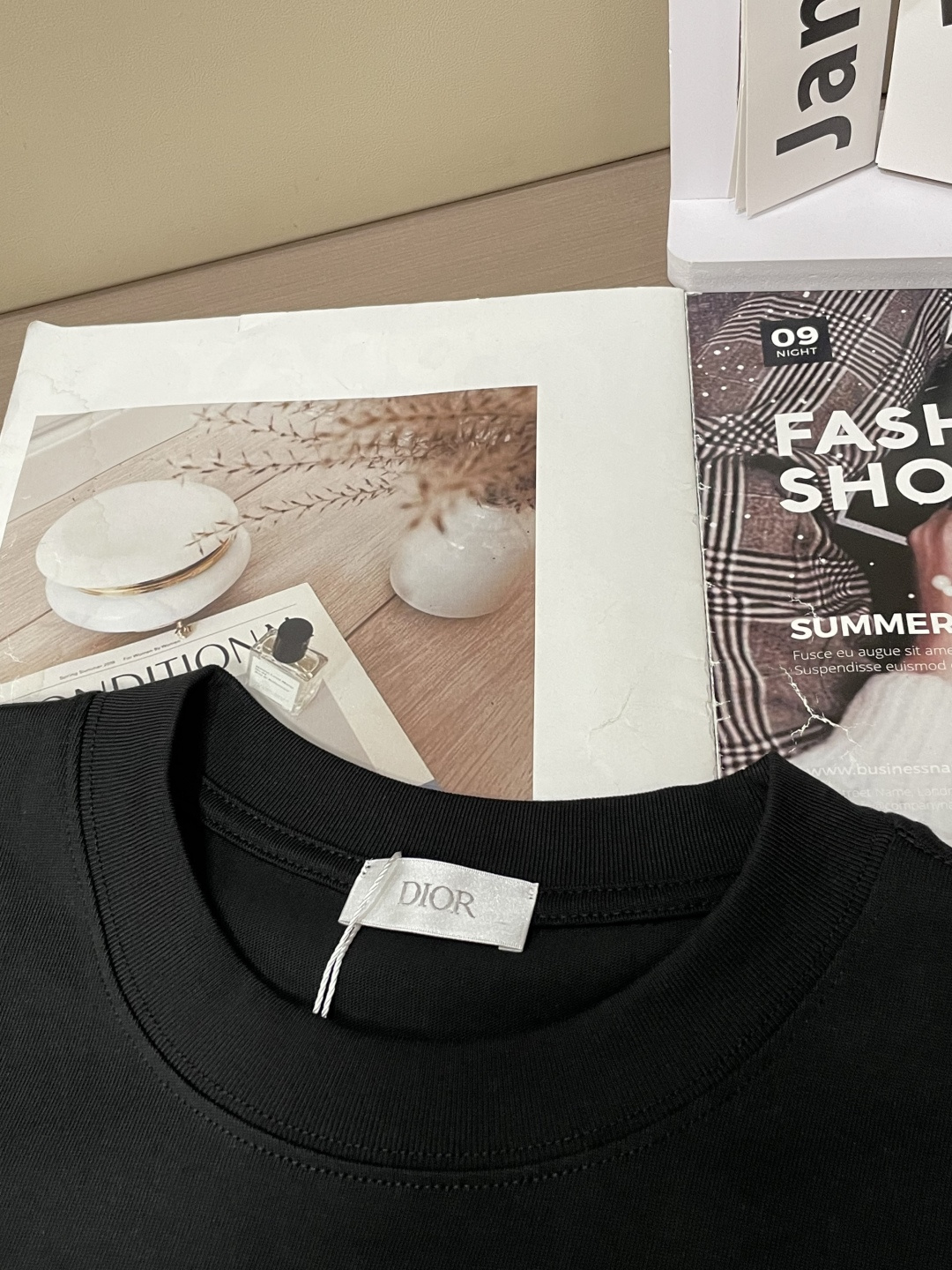 D奥 官网同款 官网同款 官网同款⚠️重磅推荐！2026ss夏装新品 专柜在售 最新系列图案logo短袖