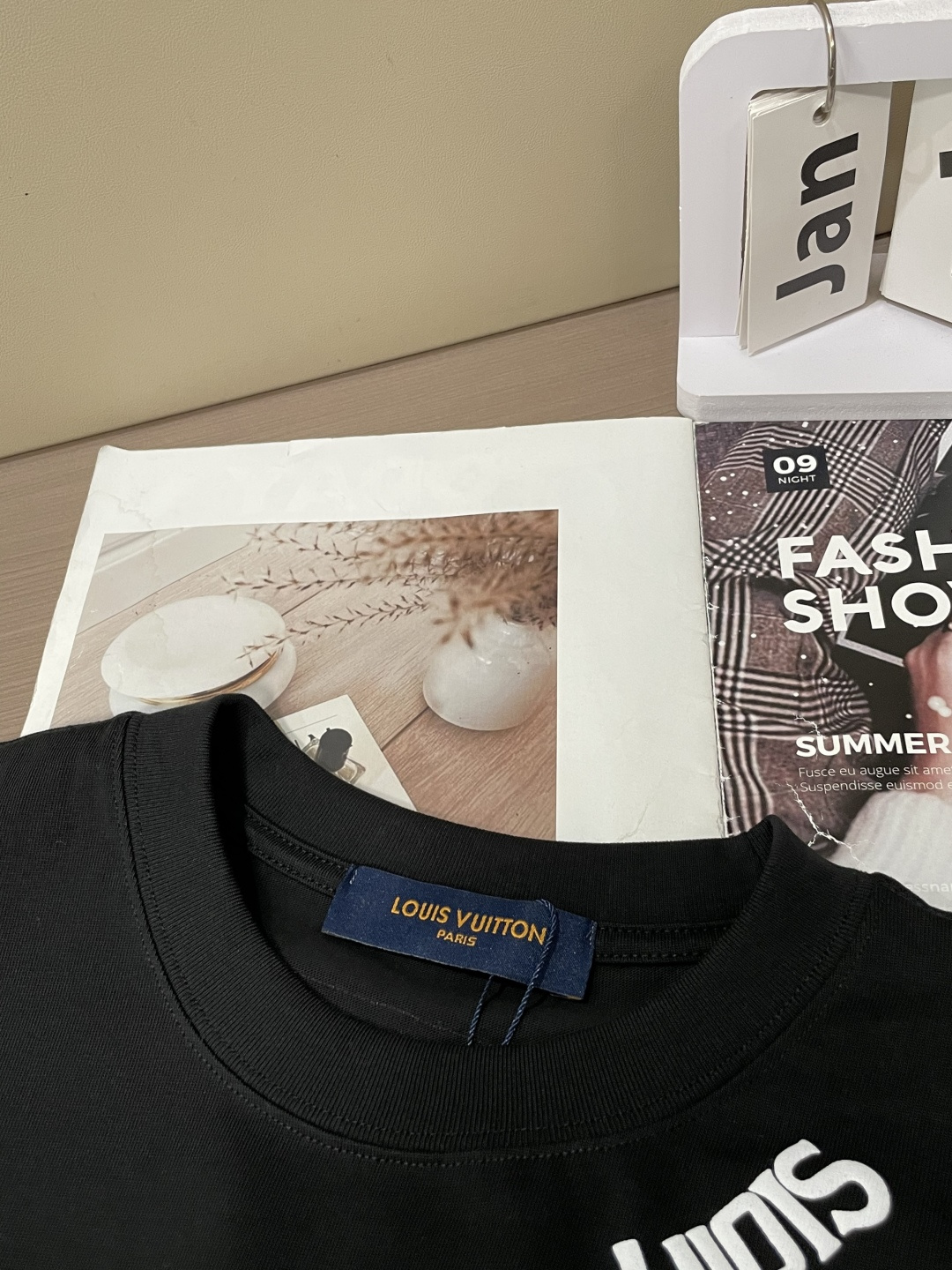 L v 官网同款 官网同款 官网同款⚠️重磅推荐！2026ss夏装新品 专柜在售 最新系列图案logo短