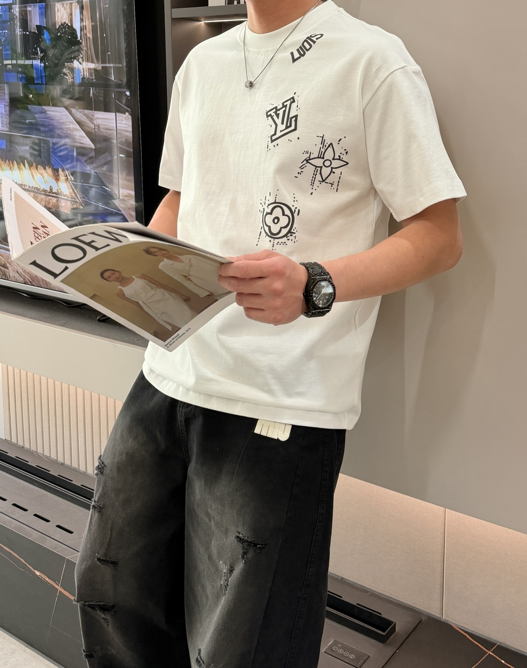 L v 官网同款 官网同款 官网同款⚠️重磅推荐！2026ss夏装新品 专柜在售 最新系列图案logo短