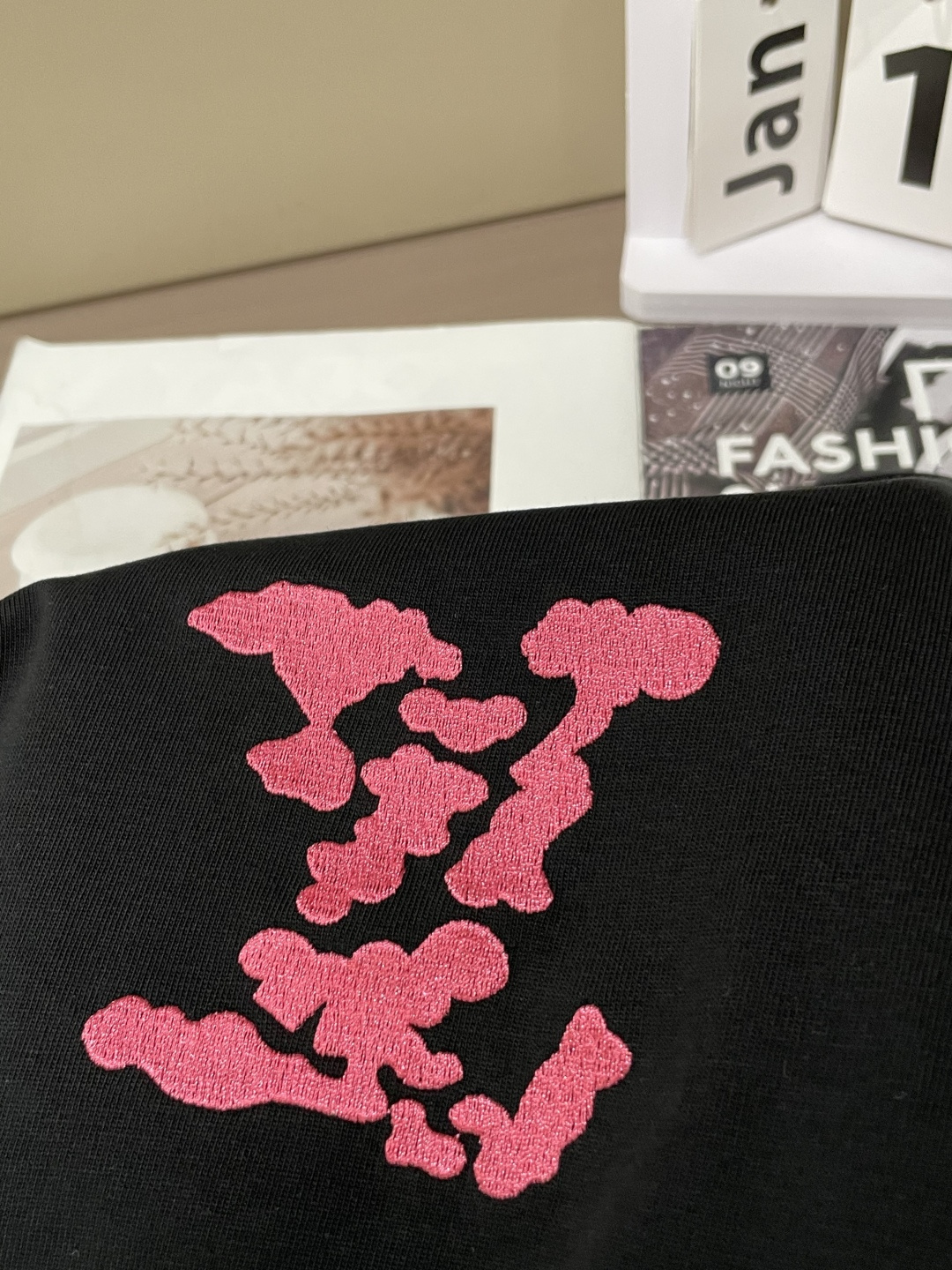 驴家 官网同款 官网同款 官网同款⚠️重磅推荐！2026ss夏装新品 专柜在售 最新系列图案logo短袖