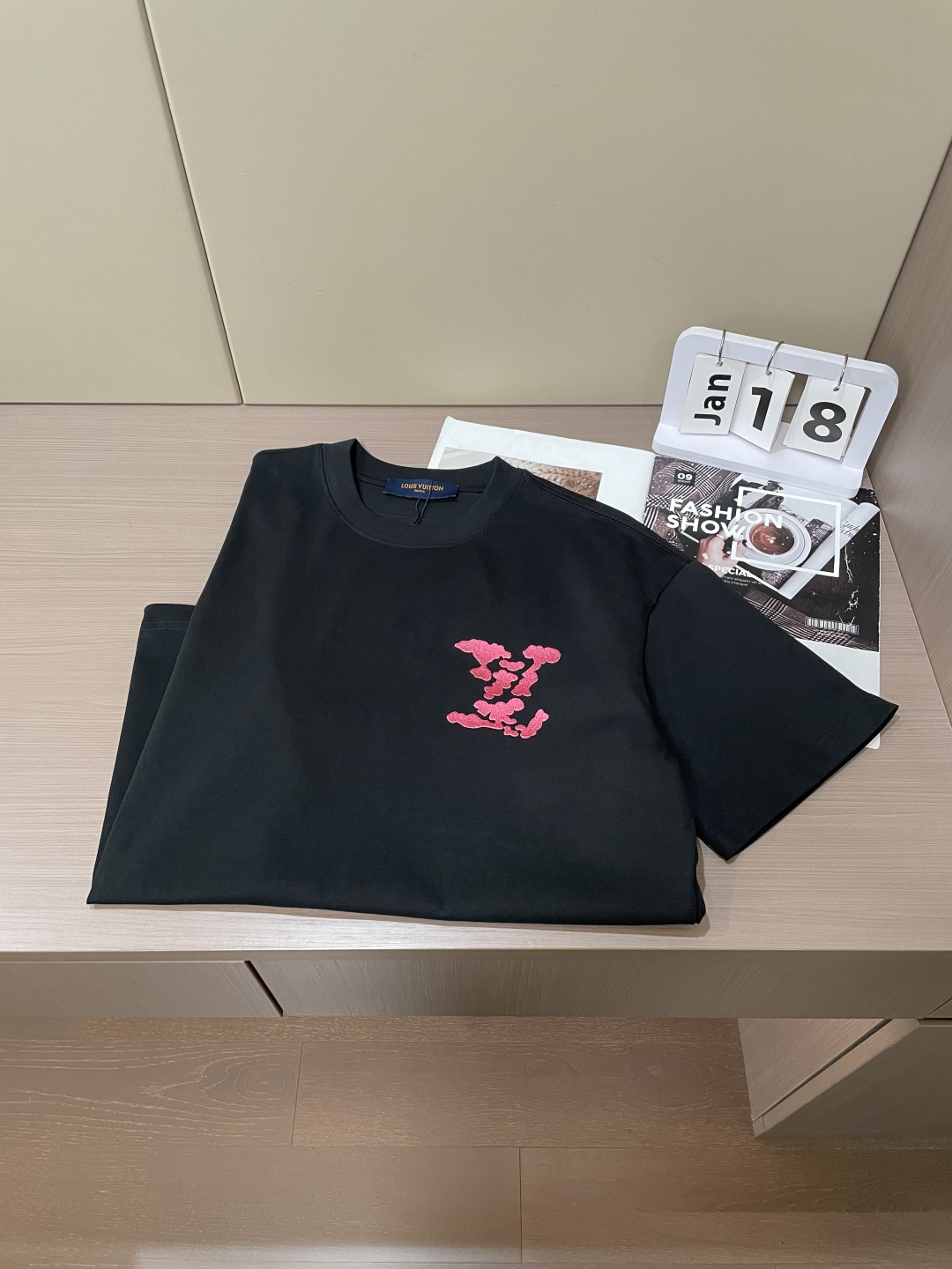 驴家 官网同款 官网同款 官网同款⚠️重磅推荐！2026ss夏装新品 专柜在售 最新系列图案logo短袖