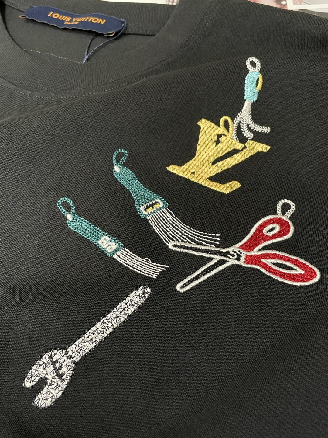 驴家 官网同款 官网同款 官网同款⚠️重磅推荐！2026ss夏装新品 专柜在售 最新系列图案logo短袖