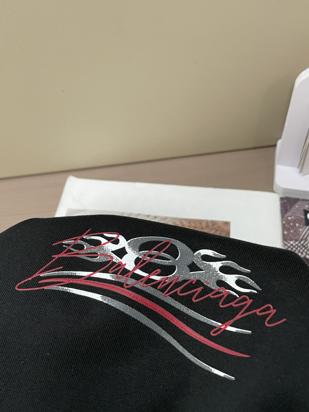 巴黎 官网同款 官网同款 官网同款⚠️重磅推荐！2026ss夏装新品 专柜在售 最新系列图案logo短袖