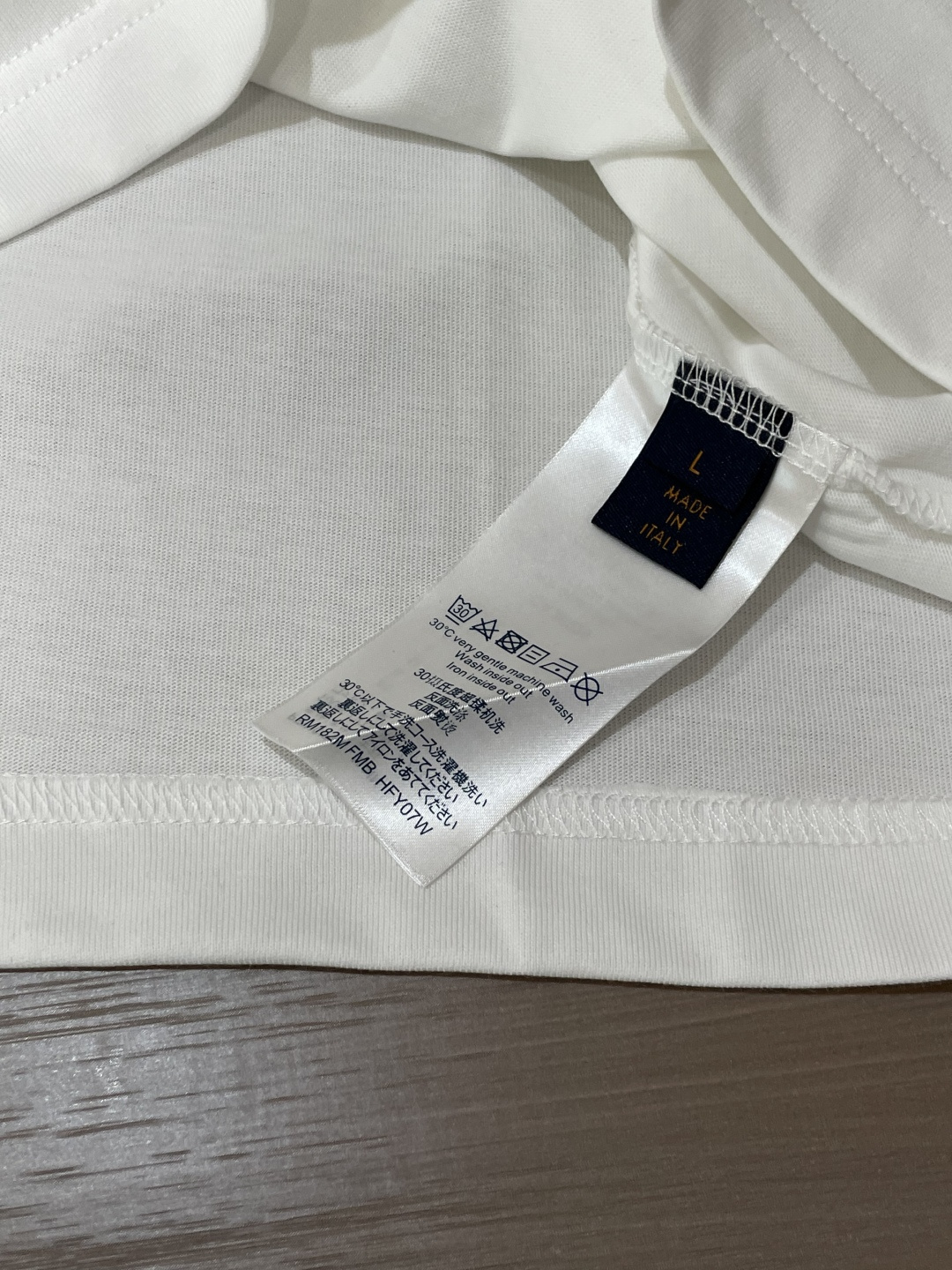 驴家 2026春夏新款首发专柜最新款短袖圆领T恤 高端订制 设计前卫时尚！品牌logo重工艺设计 高端定