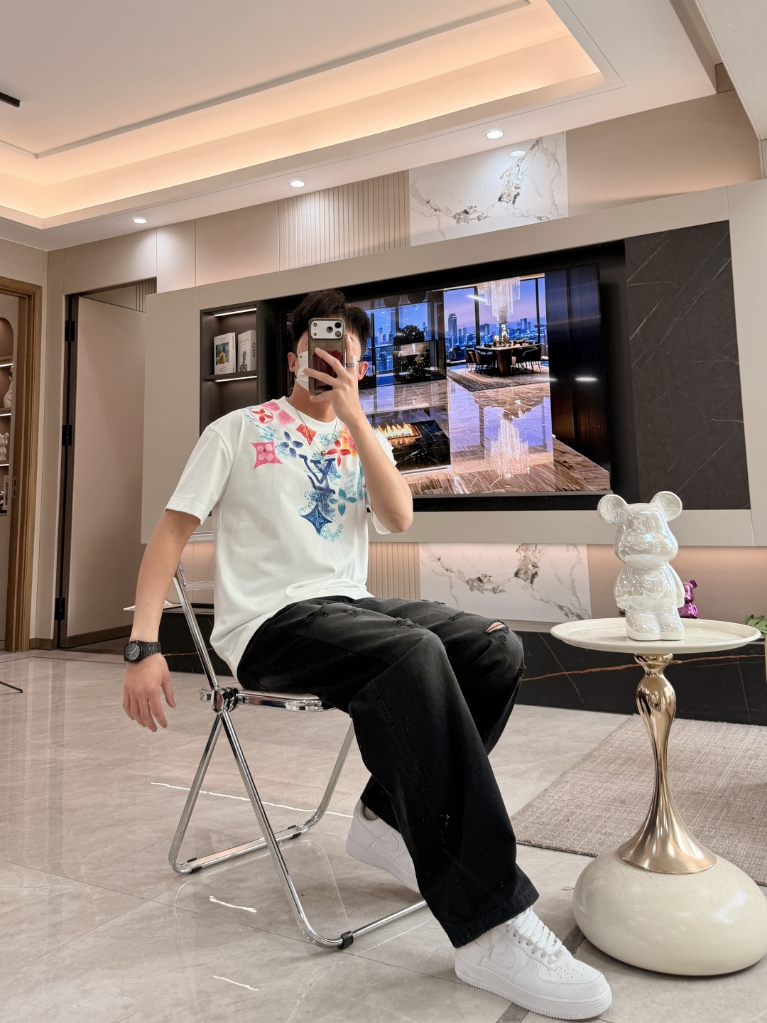 驴家 2026春夏新款首发专柜最新款短袖圆领T恤 高端订制 设计前卫时尚！品牌logo重工艺设计 高端定