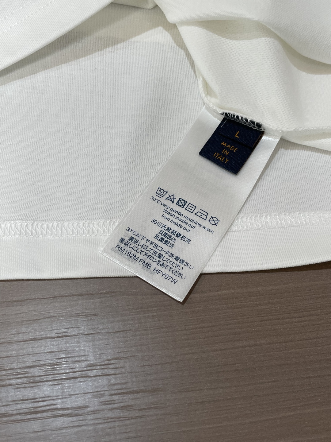 驴家 2026春夏新款首发专柜最新款短袖圆领T恤 高端订制 设计前卫时尚！品牌logo重工艺设计 高端定