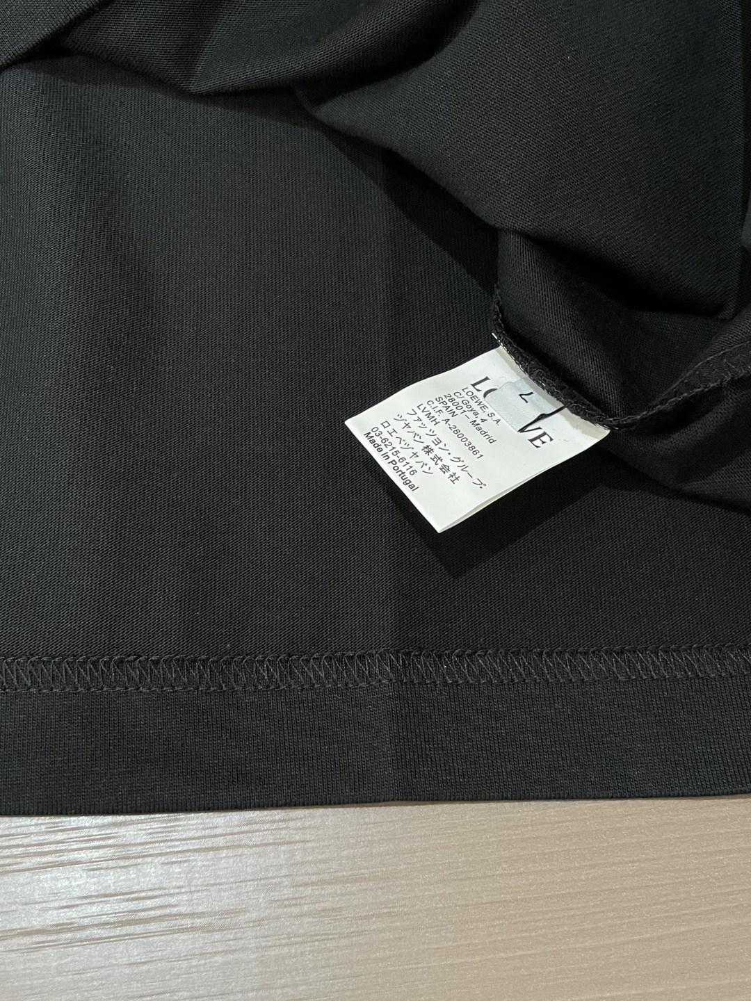 Loewe 2026春夏新款首发专柜最新款短袖圆领T恤 高端订制 设计前卫时尚！品牌logo重工艺设计 