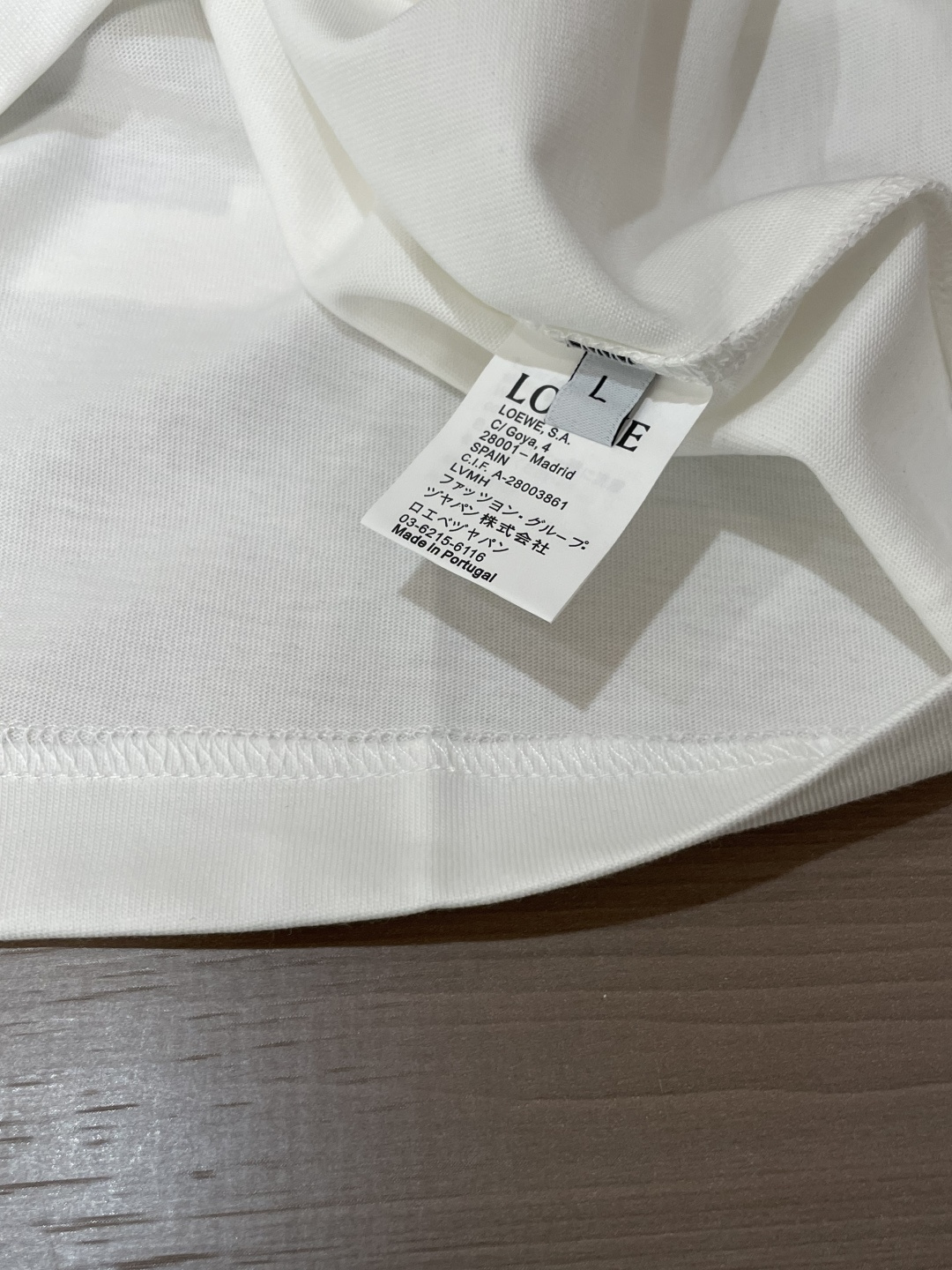 Loewe 2026春夏新款首发专柜最新款短袖圆领T恤 高端订制 设计前卫时尚！品牌logo重工艺设计 