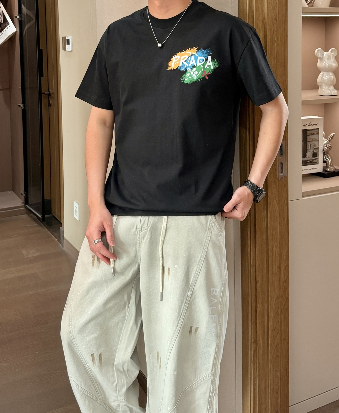 PR 2026春夏新款首发专柜最新款短袖圆领T恤 高端订制 设计前卫时尚！品牌logo重工艺设计 高端定