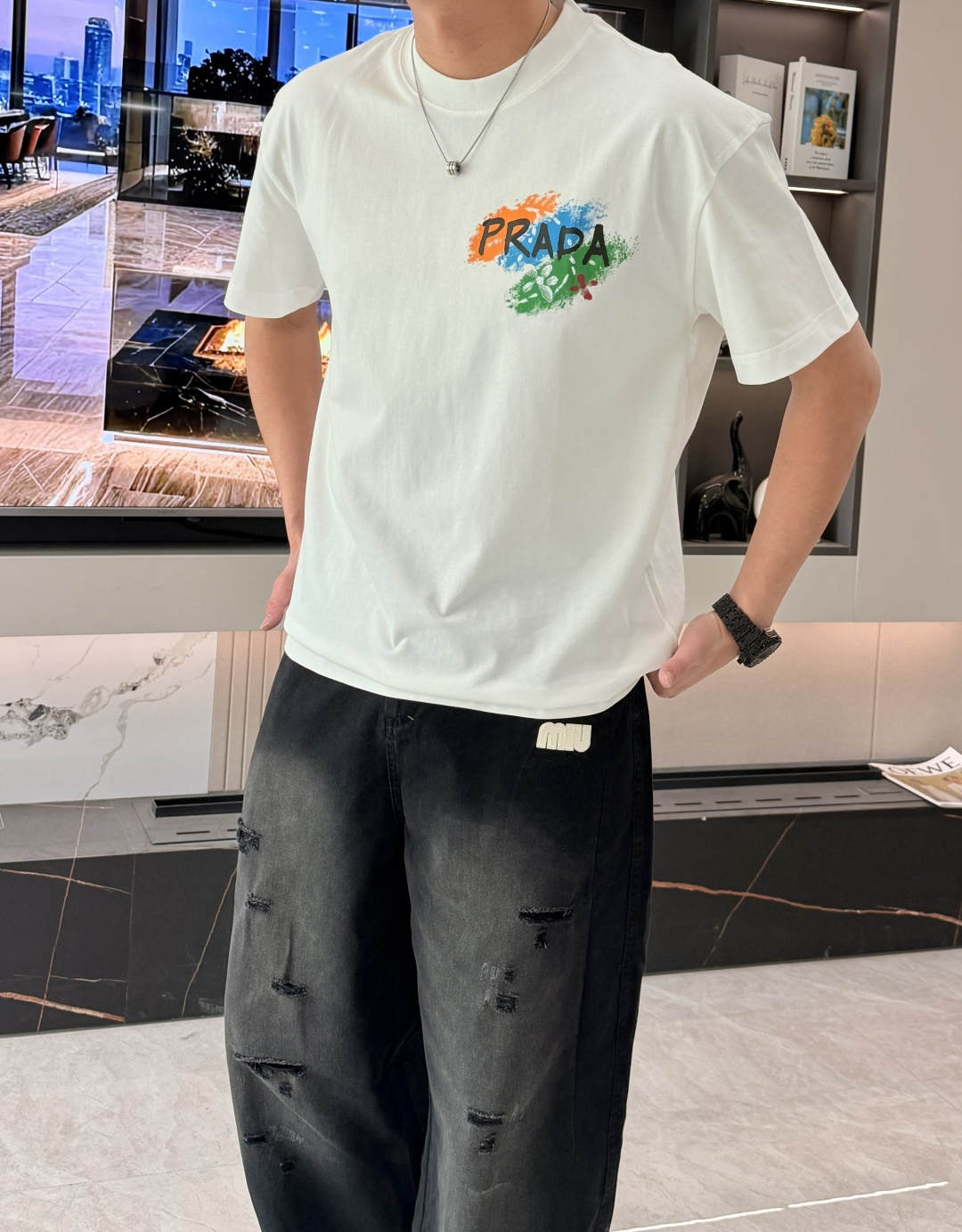 PR 2026春夏新款首发专柜最新款短袖圆领T恤 高端订制 设计前卫时尚！品牌logo重工艺设计 高端定