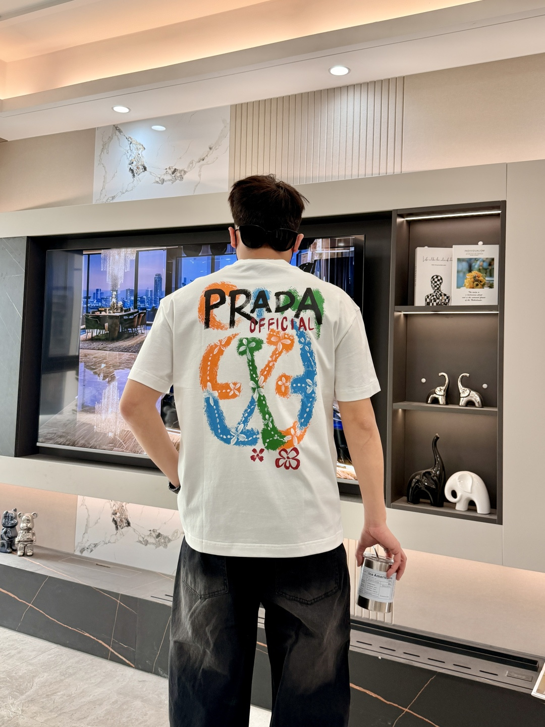 PR 2026春夏新款首发专柜最新款短袖圆领T恤 高端订制 设计前卫时尚！品牌logo重工艺设计 高端定