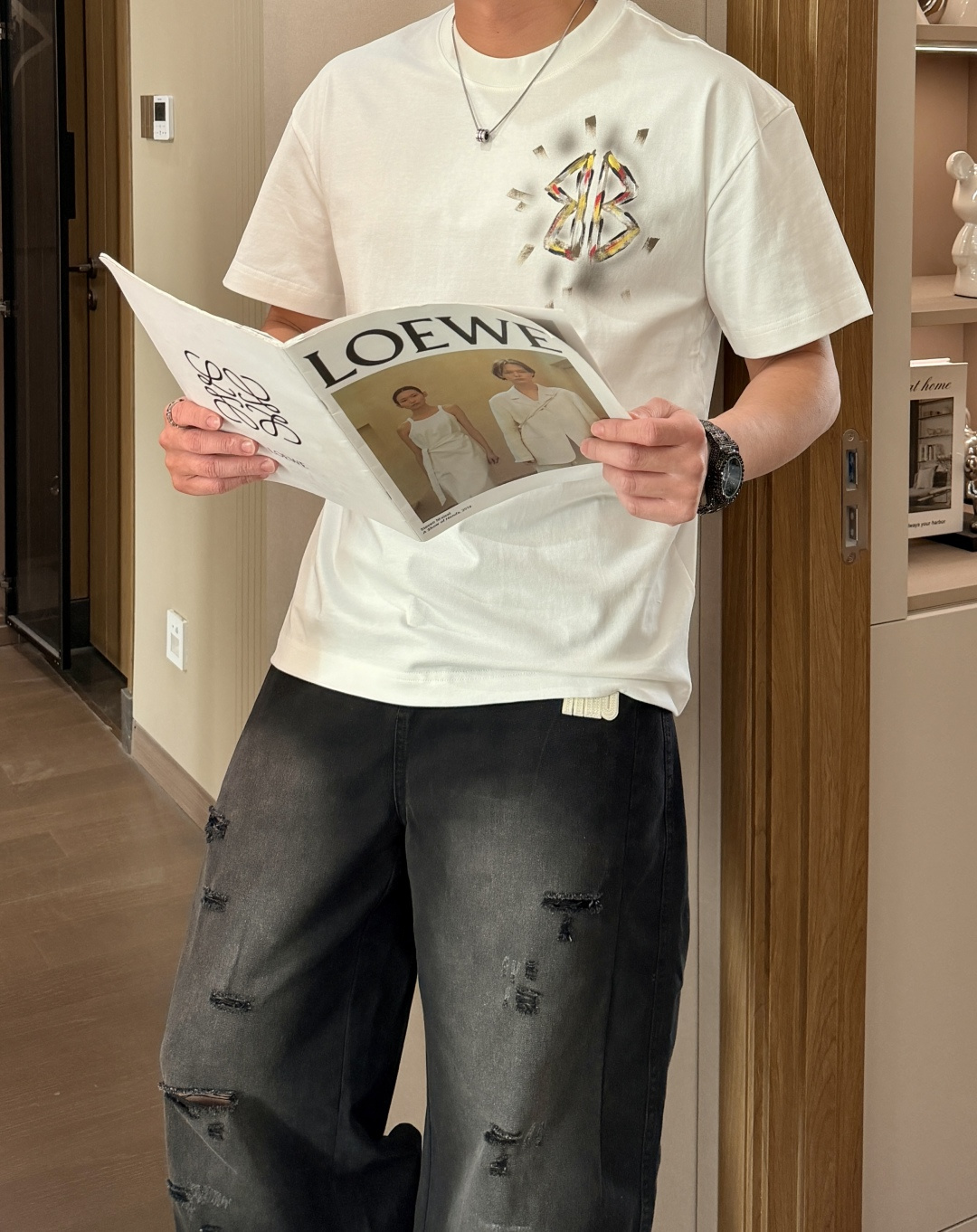 巴黎 2026春夏新款首发专柜最新款短袖圆领T恤 高端订制 设计前卫时尚！品牌logo重工艺设计 高端定