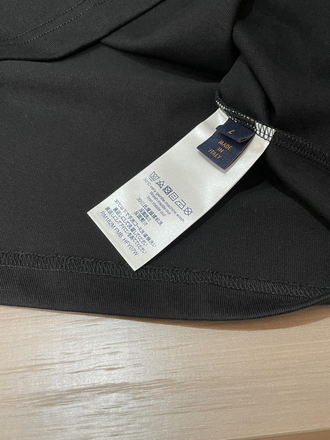 驴家 2026春夏新款首发专柜最新款短袖圆领T恤 高端订制 设计前卫时尚！品牌logo重工艺设计 高端定