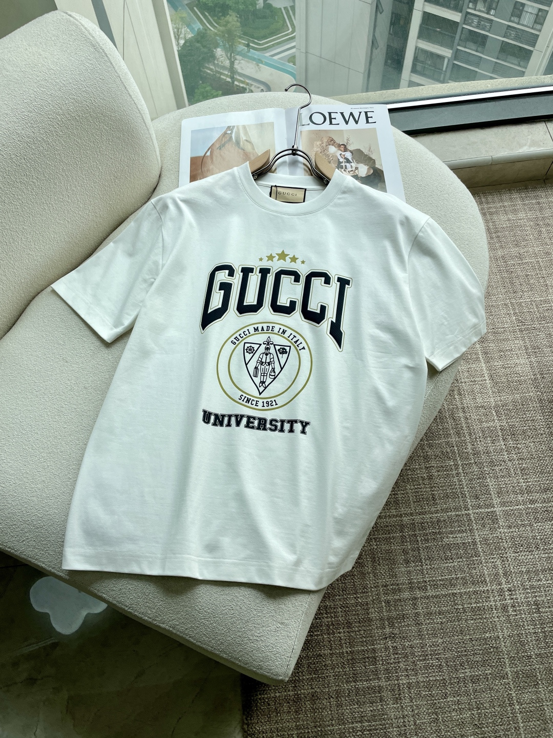 Gucc 2026春夏新款首发专柜最新款短袖圆领T恤 高端订制 设计前卫时尚！品牌logo重工艺设计 高