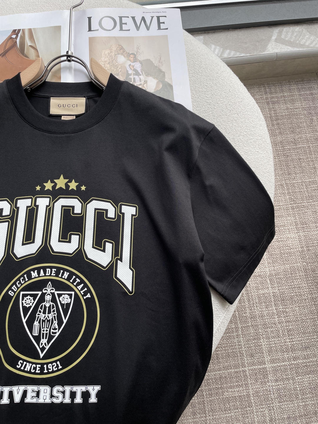 Gucc 2026春夏新款首发专柜最新款短袖圆领T恤 高端订制 设计前卫时尚！品牌logo重工艺设计 高