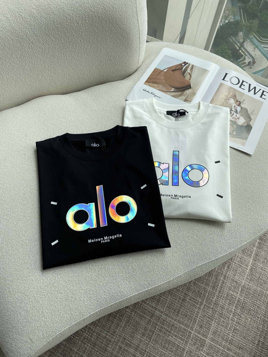 alo 2026春夏新款首发专柜最新款短袖圆领T恤 高端订制 设计前卫时尚！品牌logo重工艺设计 高端