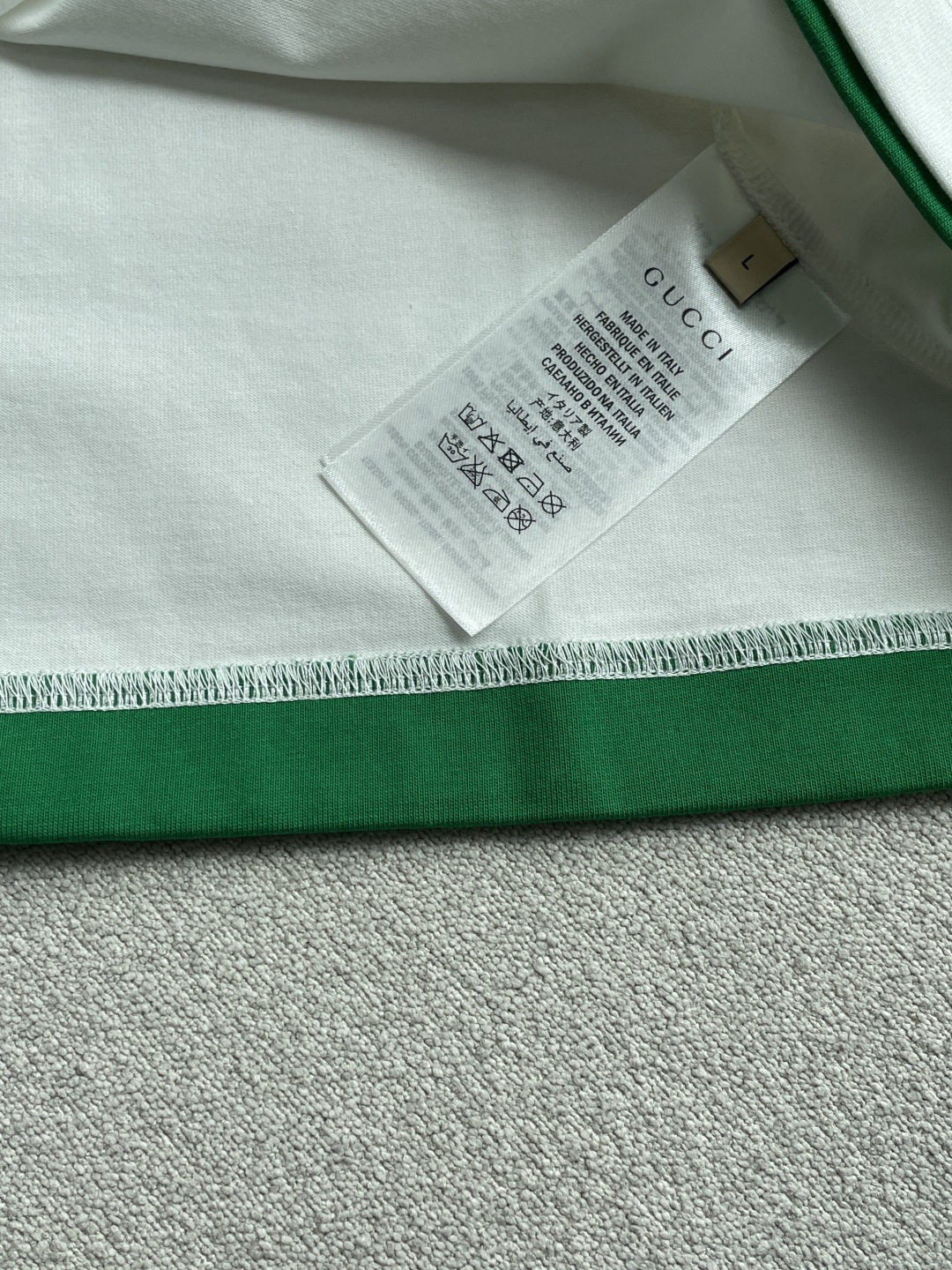 GUCC 2026春夏新款首发专柜最新款短袖圆领T恤 高端订制 设计前卫时尚！品牌logo重工艺设计 高