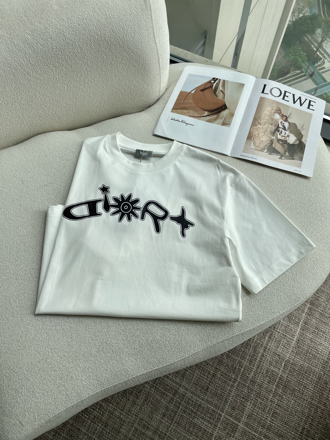 Dior 2026春夏新款首发专柜最新款短袖圆领T恤 高端订制 设计前卫时尚！品牌logo重工艺设计 高