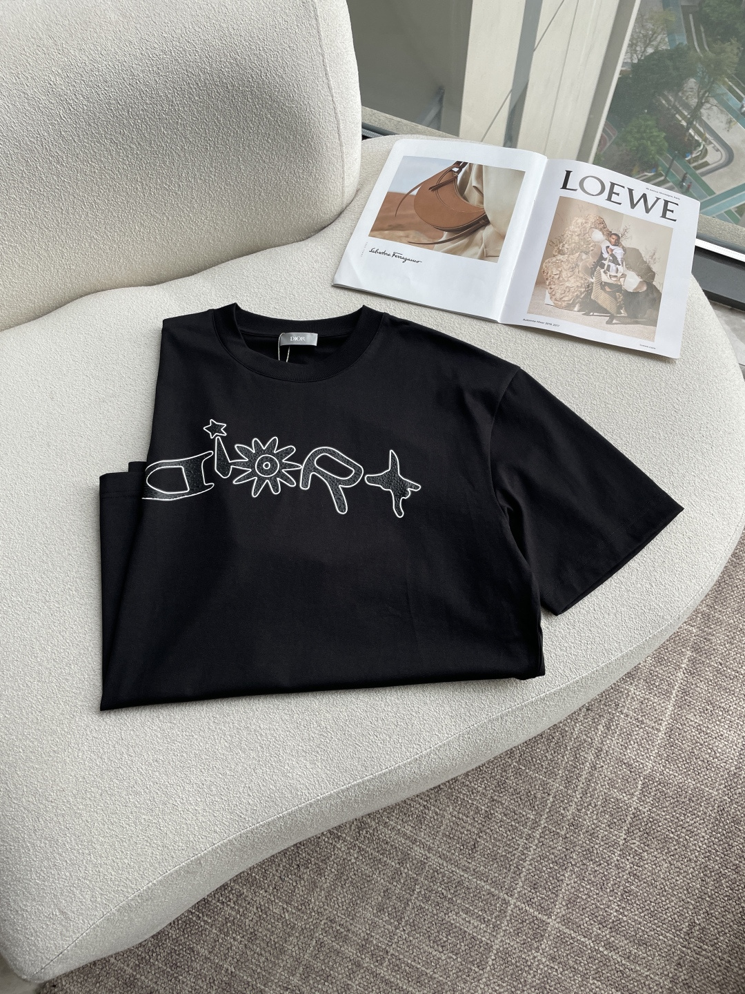 Dior 2026春夏新款首发专柜最新款短袖圆领T恤 高端订制 设计前卫时尚！品牌logo重工艺设计 高