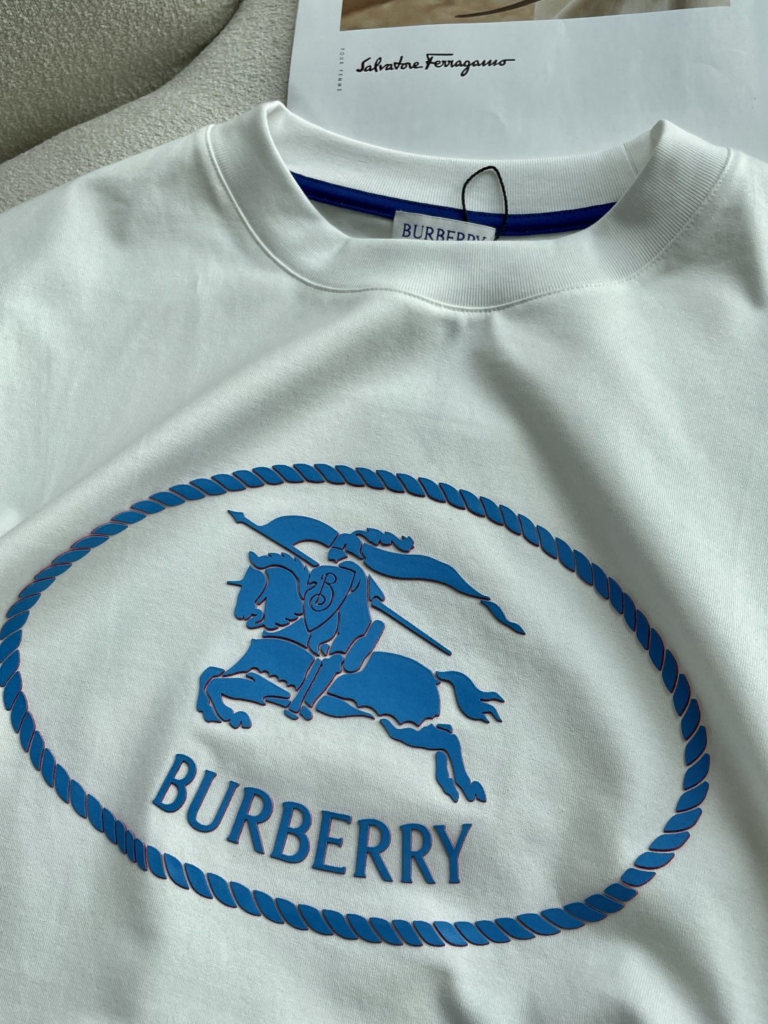 BUR 2026春夏新款首发专柜最新款短袖圆领T恤 高端订制 设计前卫时尚！品牌logo重工艺设计 高端