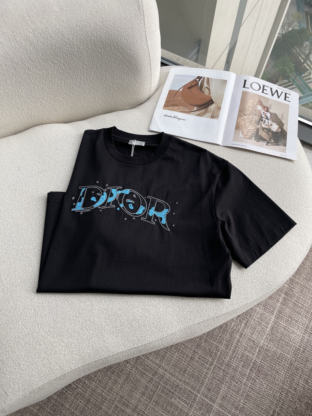 Dior 2026春夏新款首发专柜最新款短袖圆领T恤 高端订制 设计前卫时尚！品牌logo重工艺设计 高