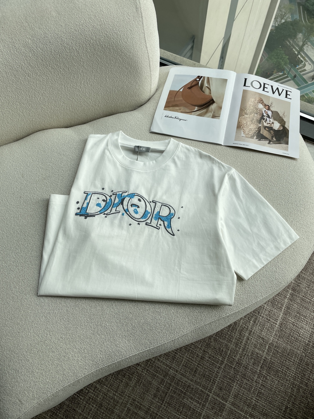 Dior 2026春夏新款首发专柜最新款短袖圆领T恤 高端订制 设计前卫时尚！品牌logo重工艺设计 高