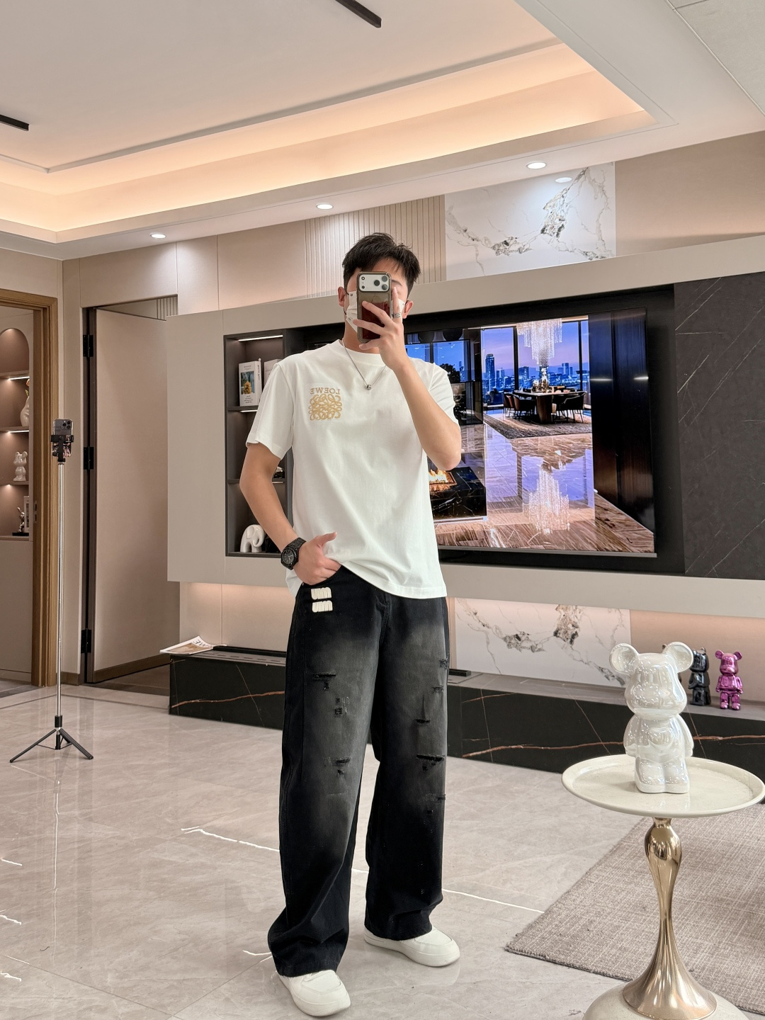 Loewe 2026春夏新款首发专柜最新款短袖圆领T恤 高端订制 设计前卫时尚！品牌logo重工艺设计 