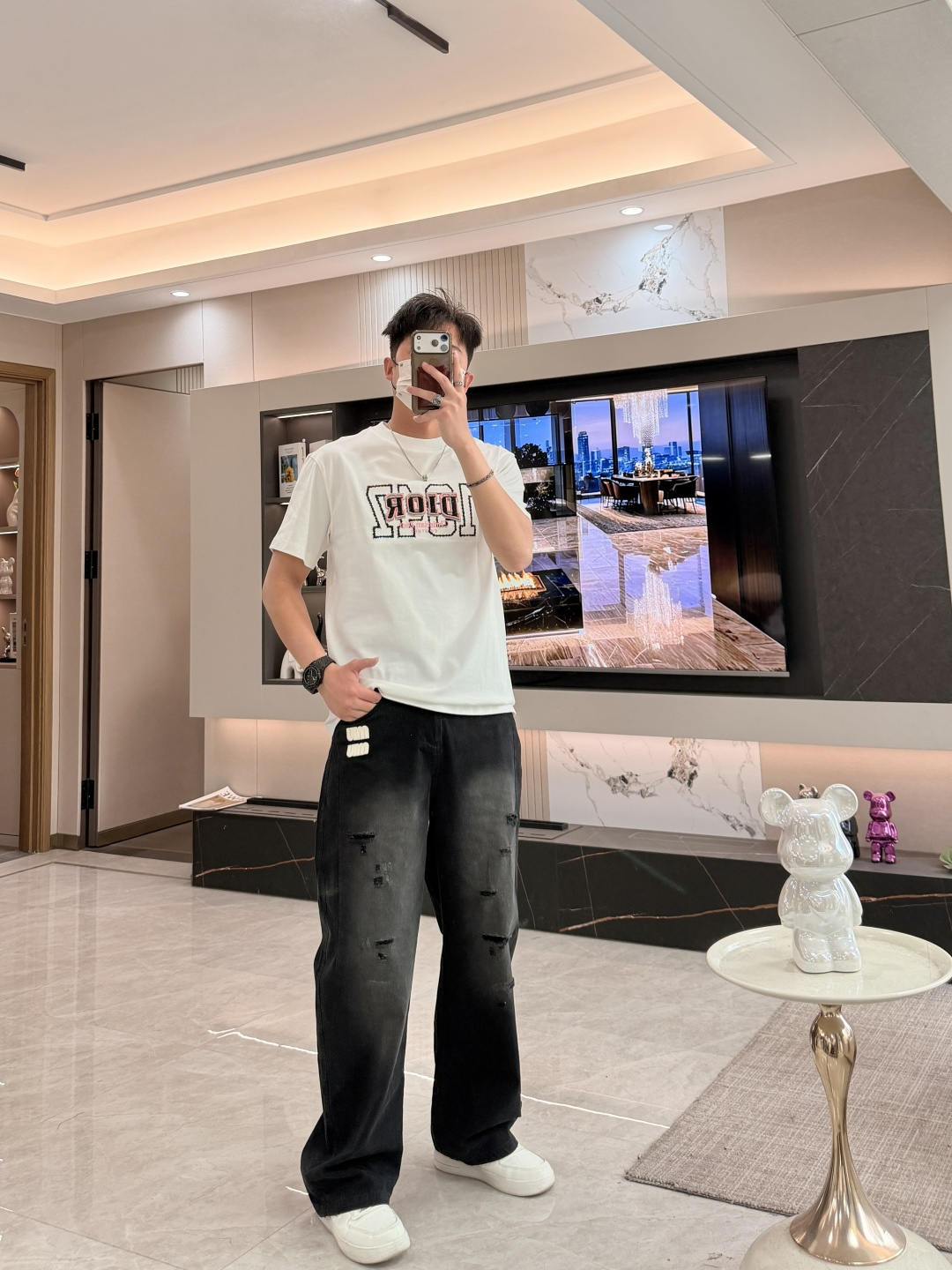 D奥 2026春夏新款首发专柜最新款短袖圆领T恤 高端订制 设计前卫时尚！品牌logo重工艺设计 高端定